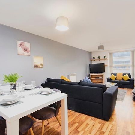 Stylish Manchester Gem - Sleeps 10! Leilighet Eksteriør bilde