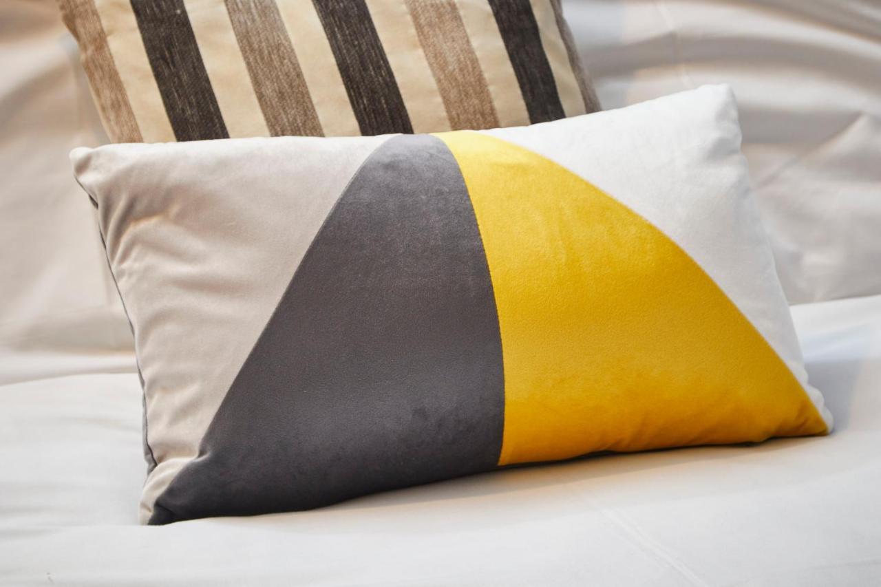 Stylish Manchester Gem - Sleeps 10! Eksteriør bilde