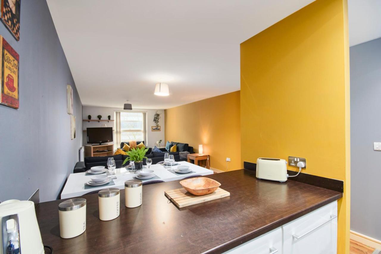 Stylish Manchester Gem - Sleeps 10! Leilighet Eksteriør bilde